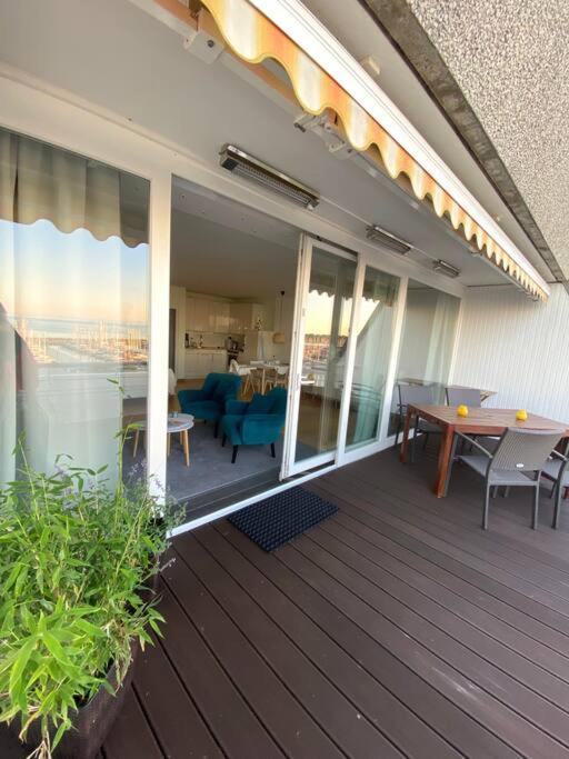Panoramablick Und Den Direkt Vor Der Tuer * Kiel